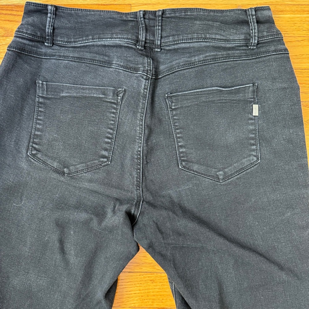 1822 Denim Women's Black Capri Jeans Size 18W - Picture 4 of 10